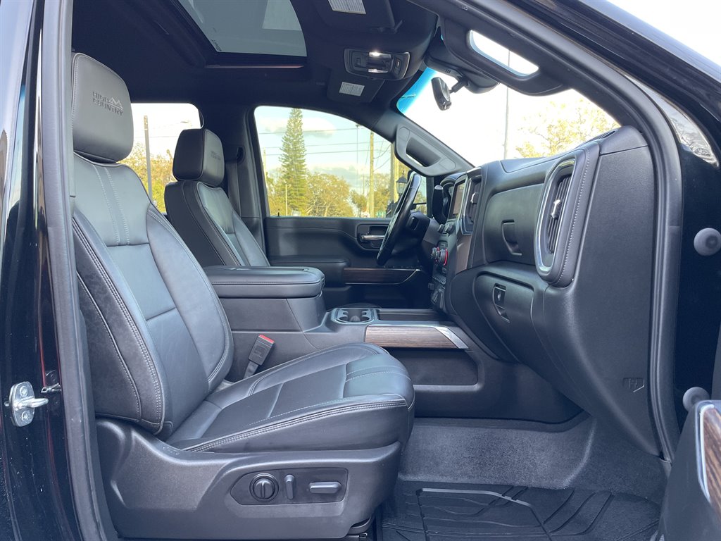 2022 Chevrolet Silverado 2500 High Country photo