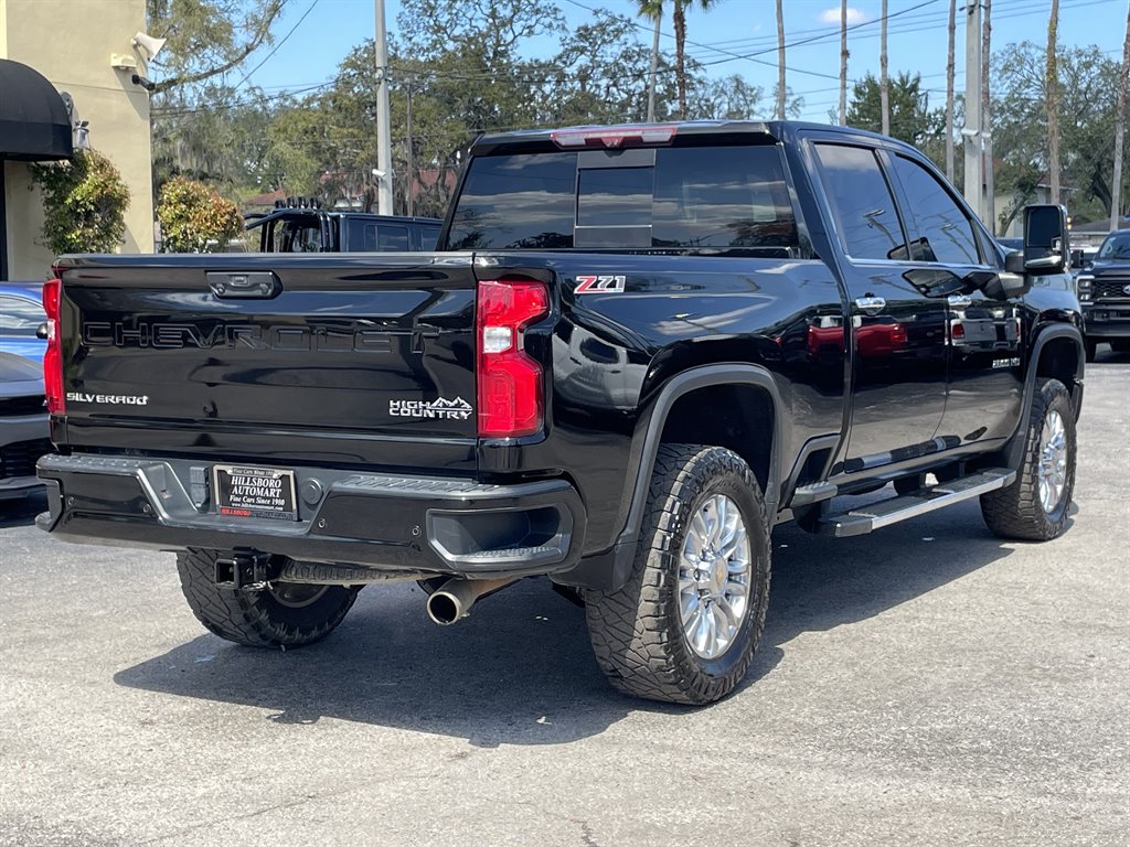 2022 Chevrolet Silverado 2500 High Country photo