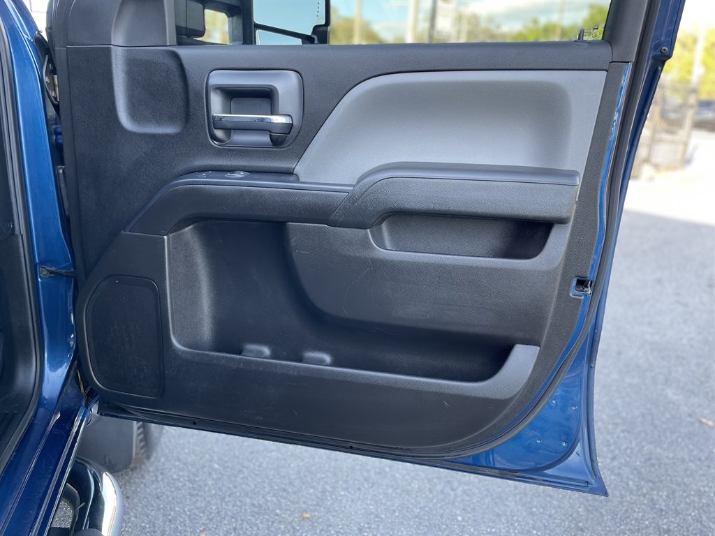 2019 Chevrolet Silverado 2500 W/T photo