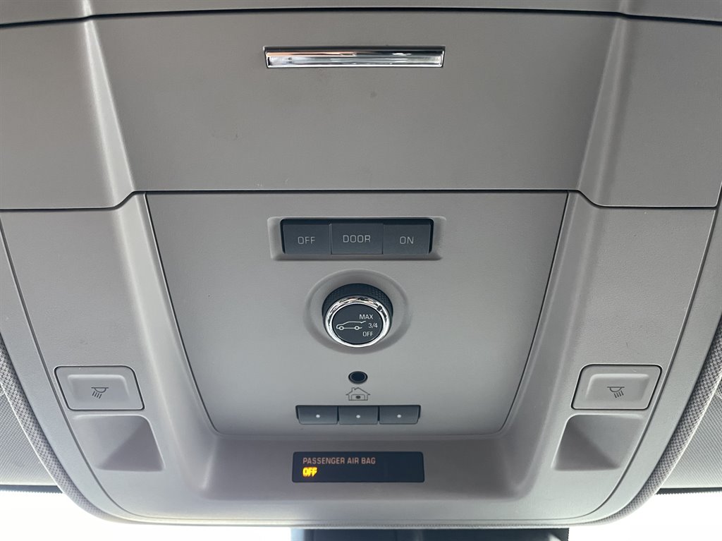 2018 Chevrolet Suburban - $18,999