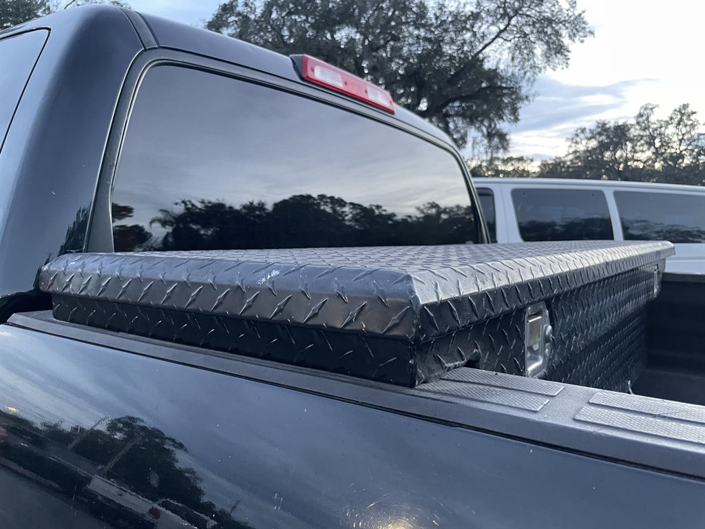 2016 Toyota Tundra - $32,999