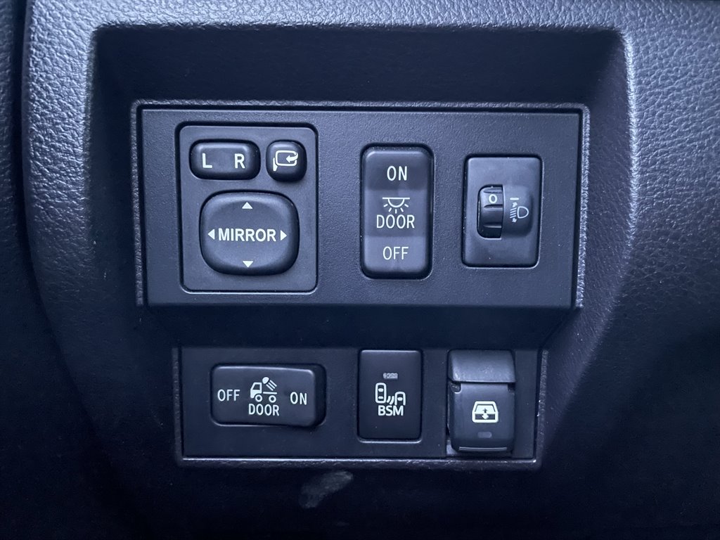 2016 Toyota Tundra - $32,999