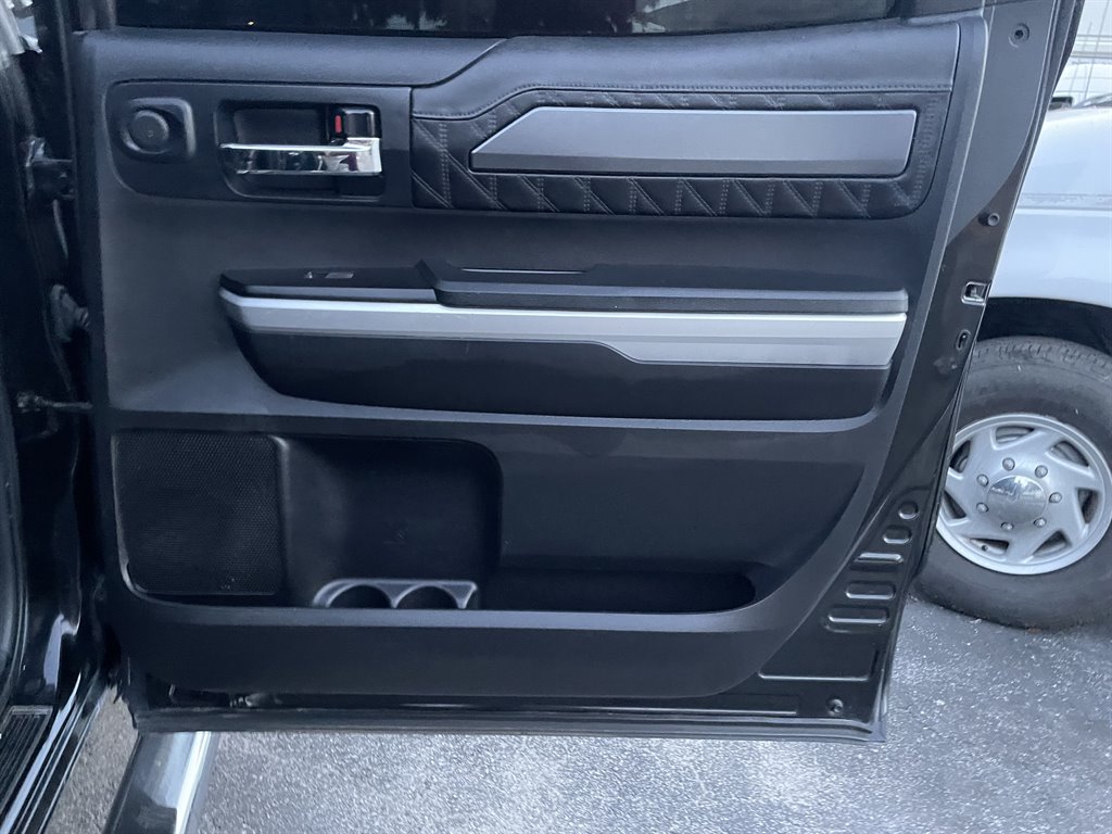 2016 Toyota Tundra - $32,999
