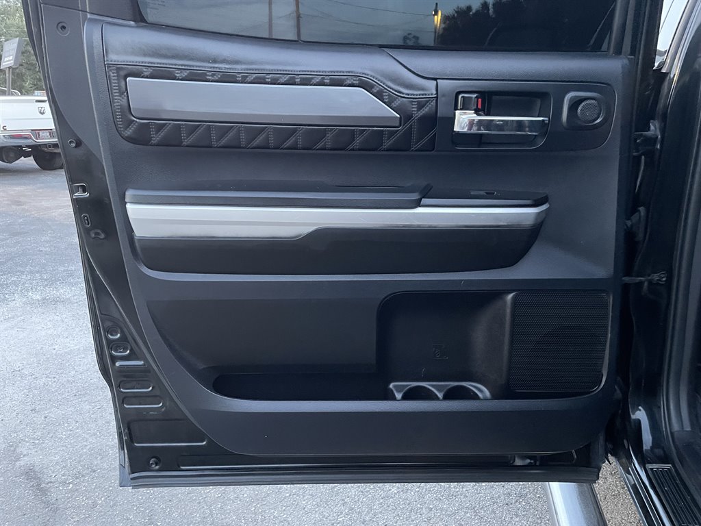 2016 Toyota Tundra - $32,999