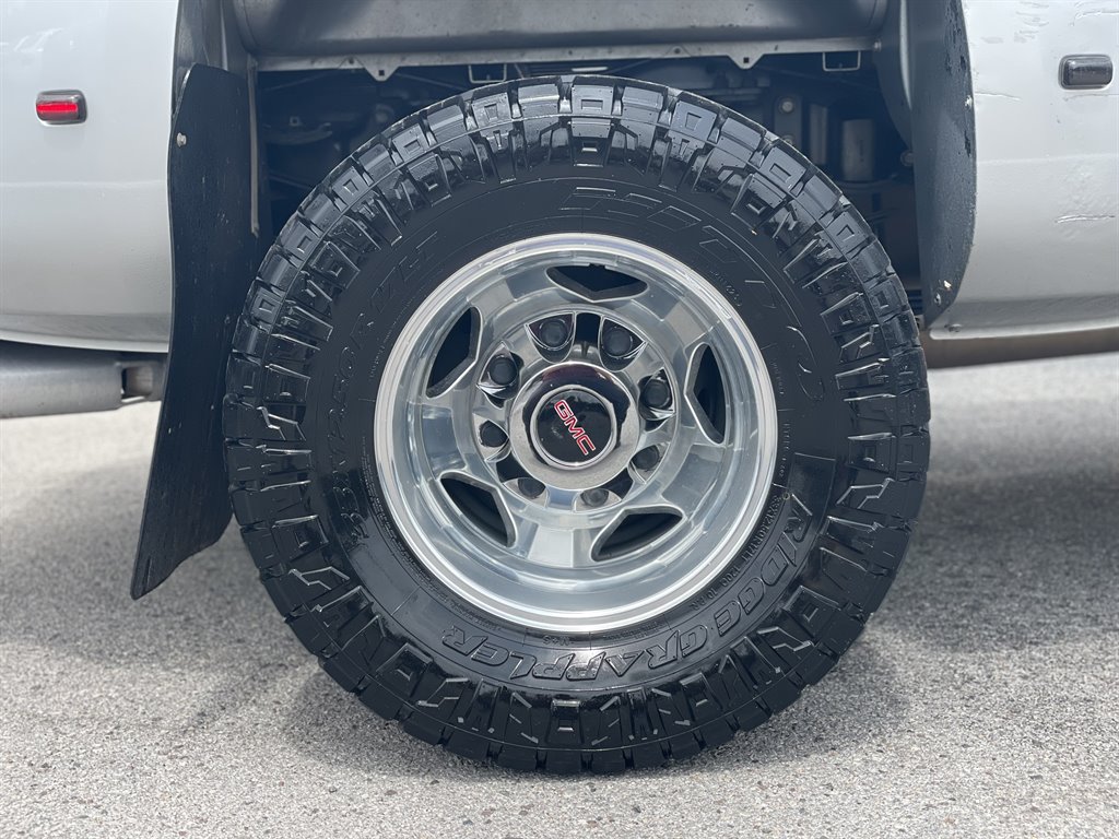 2018 GMC Sierra - $40,999
