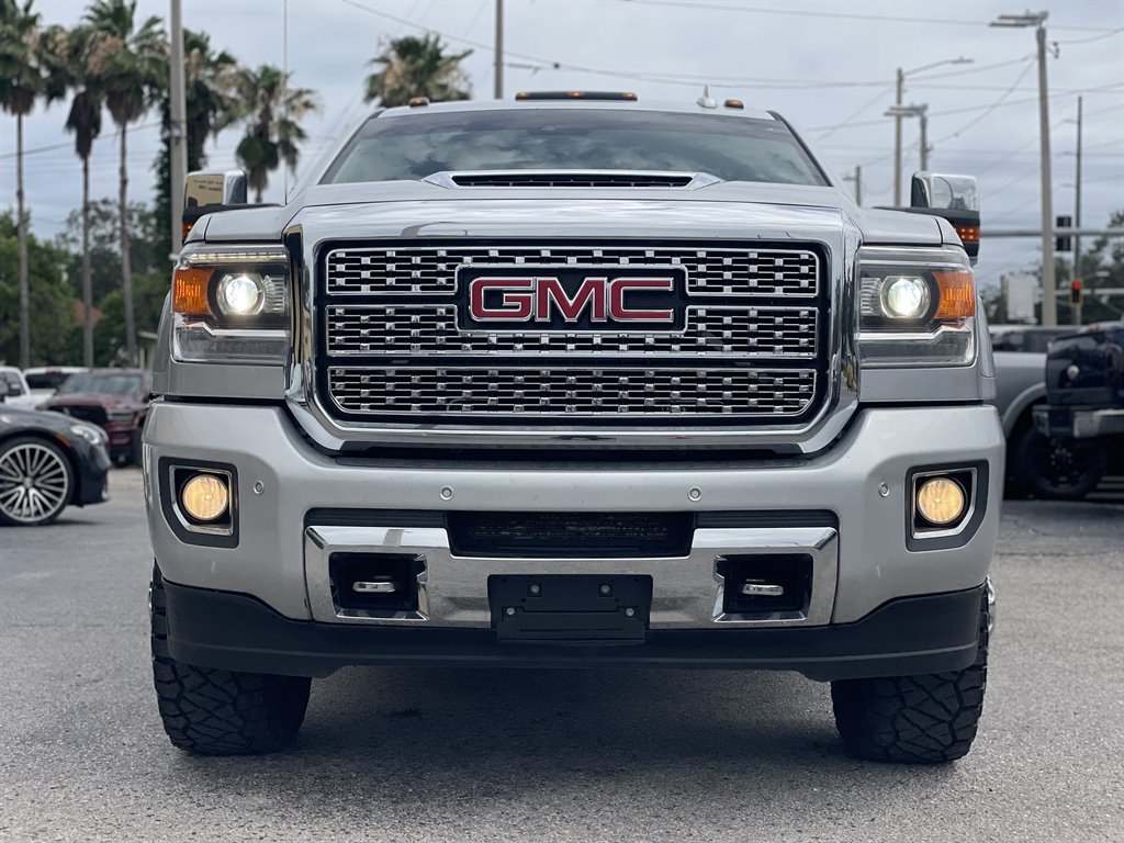2018 GMC Sierra - $40,999