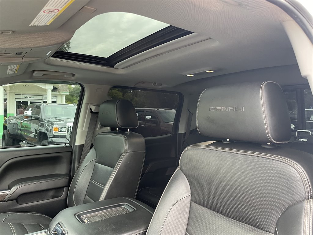 2018 GMC Sierra - $40,999
