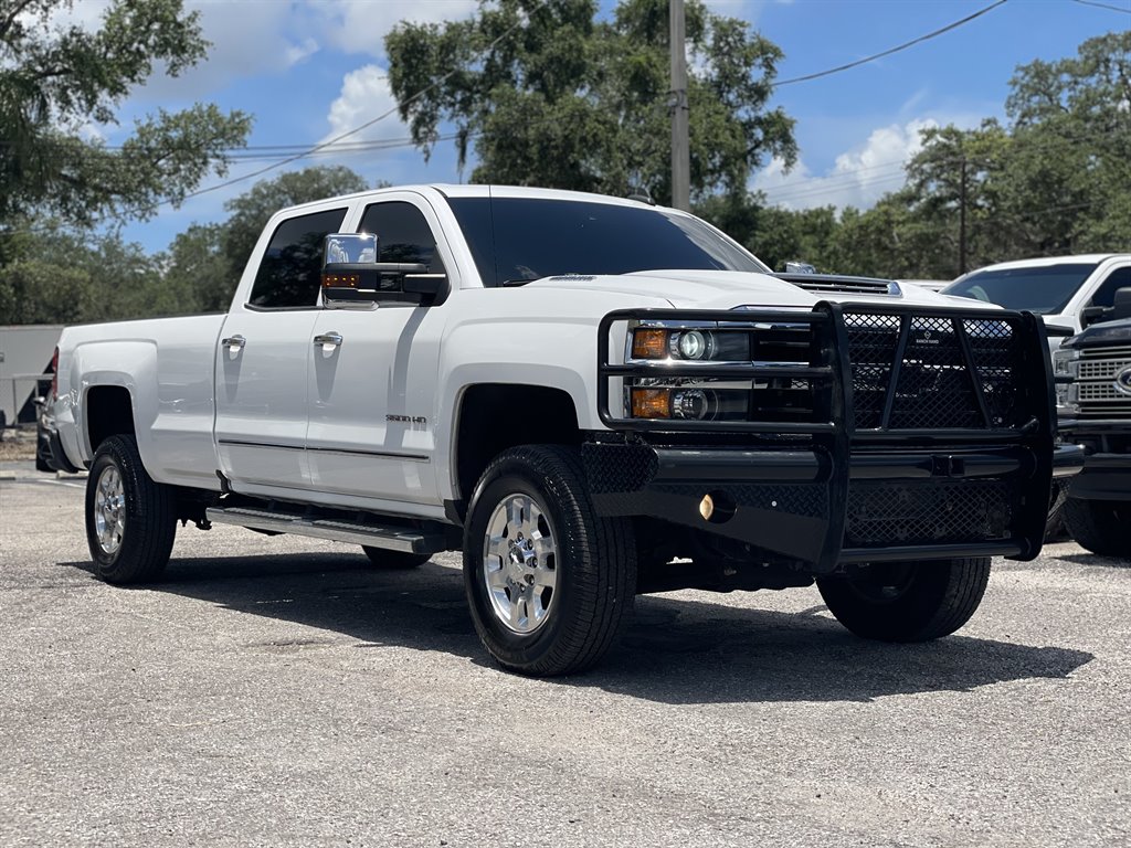 2018 Chevrolet Silverado - $31,999