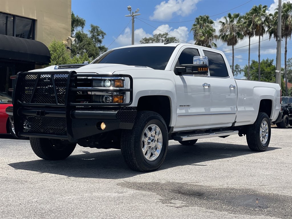 2018 Chevrolet Silverado - $31,999