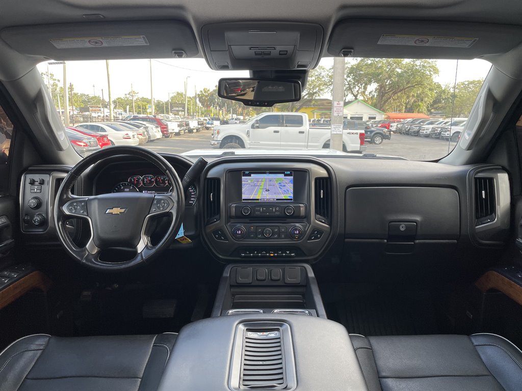 2019 Chevrolet Silverado 3500 High Country photo