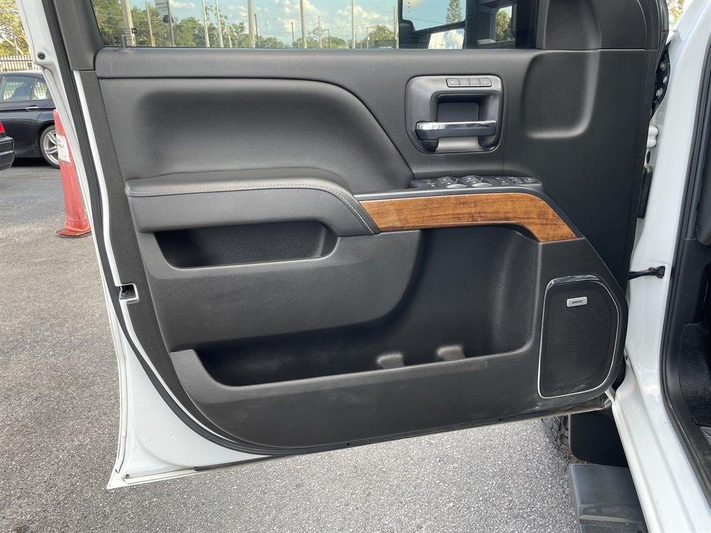 2019 Chevrolet Silverado 3500 High Country photo