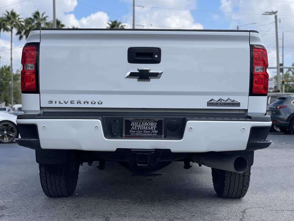 2019 Chevrolet Silverado 3500 High Country photo