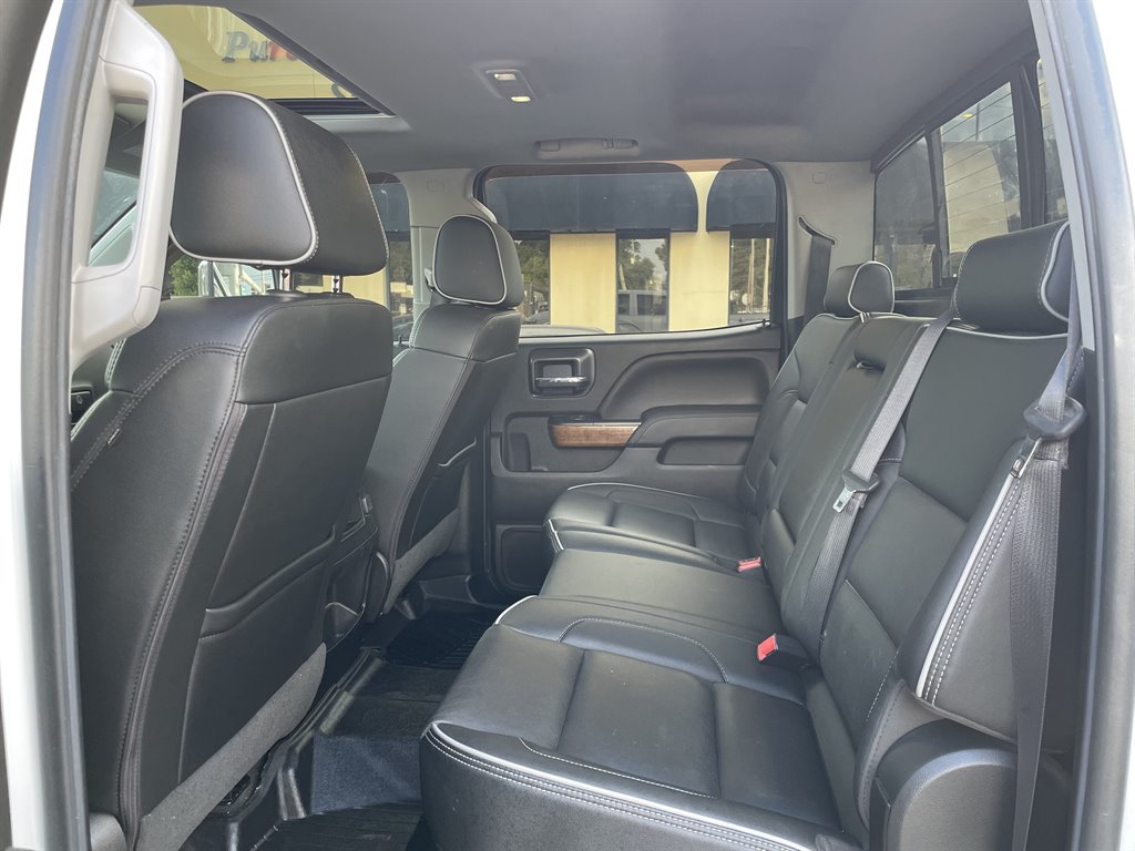 2019 Chevrolet Silverado 3500 High Country photo