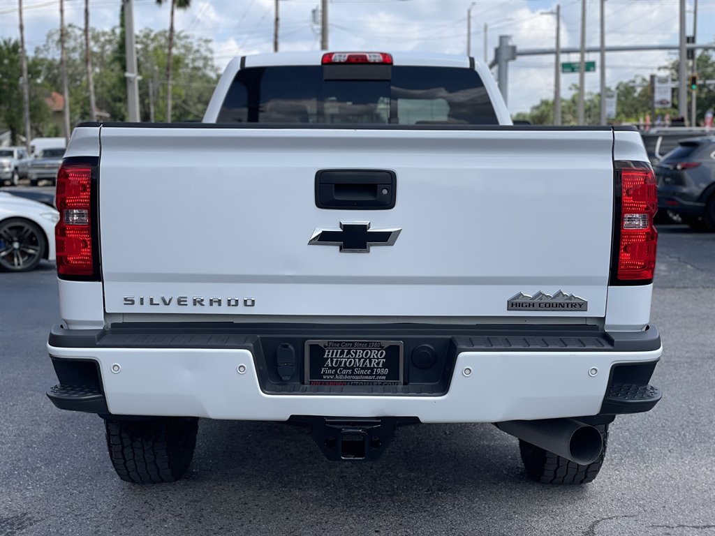 2019 Chevrolet Silverado 3500 High Country photo