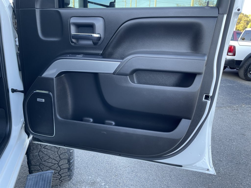 2016 Chevrolet Silverado 2500 LTZ photo