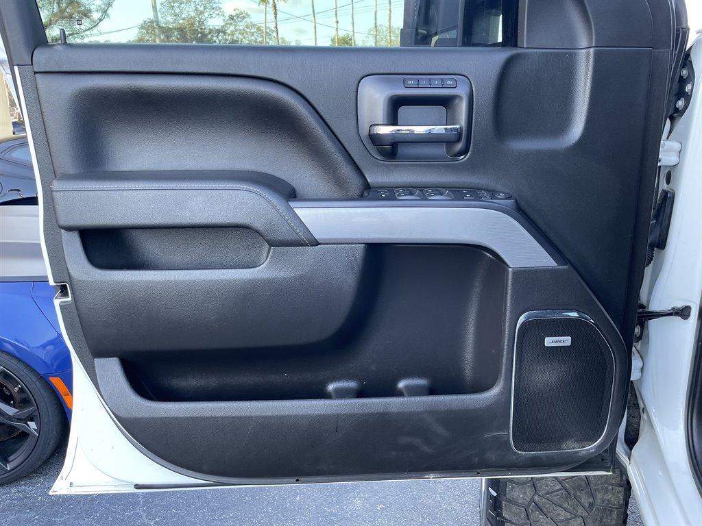 2016 Chevrolet Silverado 2500 LTZ photo