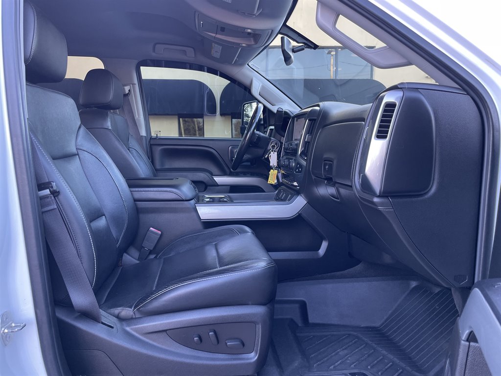 2016 Chevrolet Silverado 2500 LTZ photo