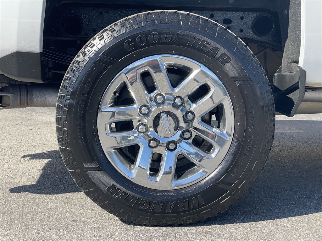 2019 Chevrolet Silverado 2500 LTZ photo