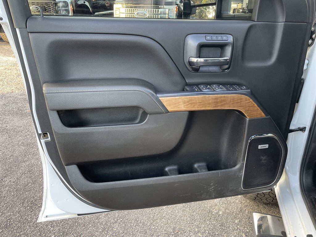2019 Chevrolet Silverado 2500 LTZ photo