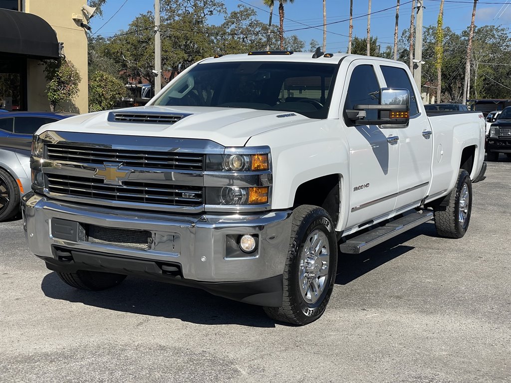 2019 Chevrolet Silverado 2500 LTZ photo