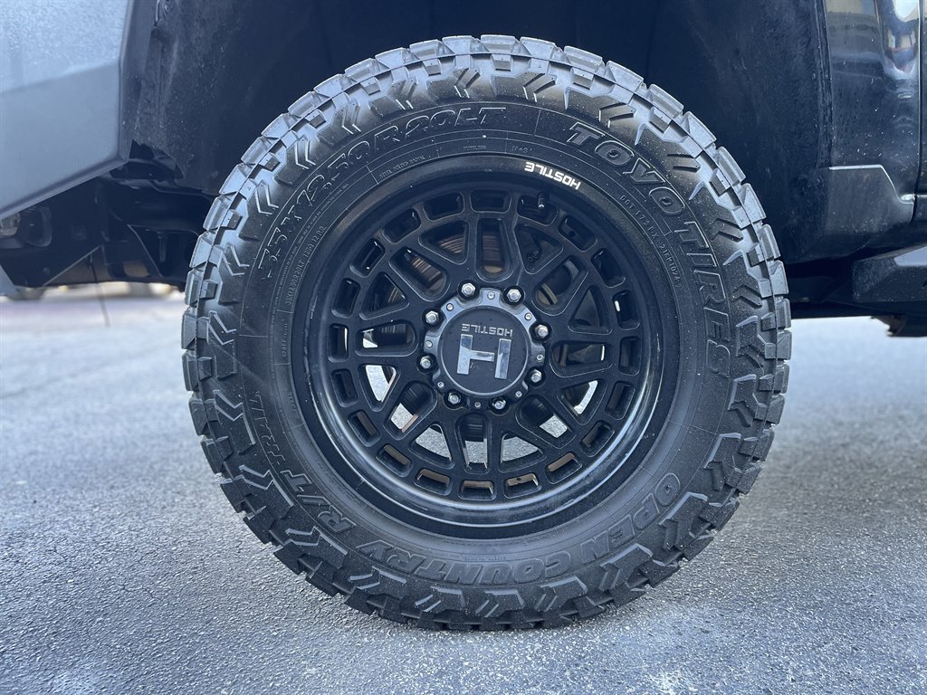 2018 Chevrolet Silverado 2500 High Country photo