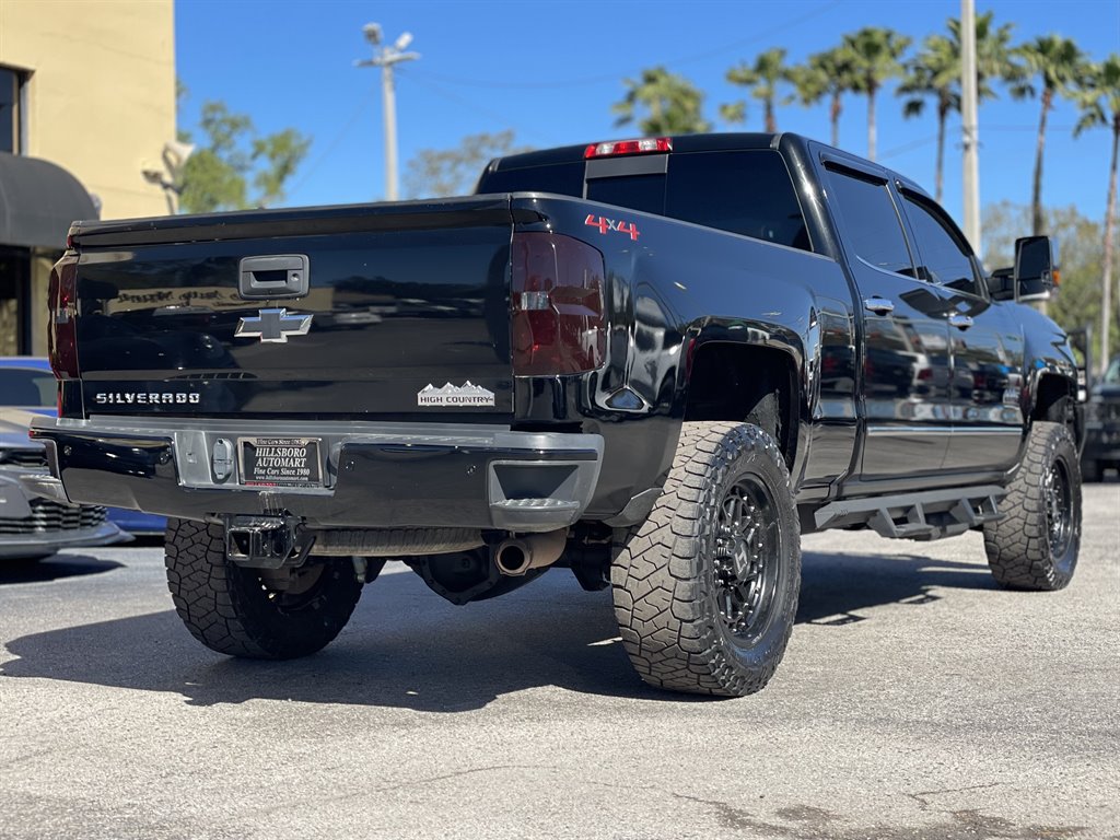2018 Chevrolet Silverado 2500 High Country photo