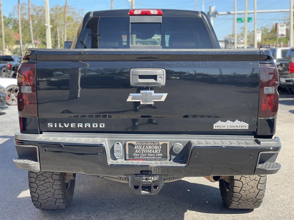2018 Chevrolet Silverado 2500 High Country photo