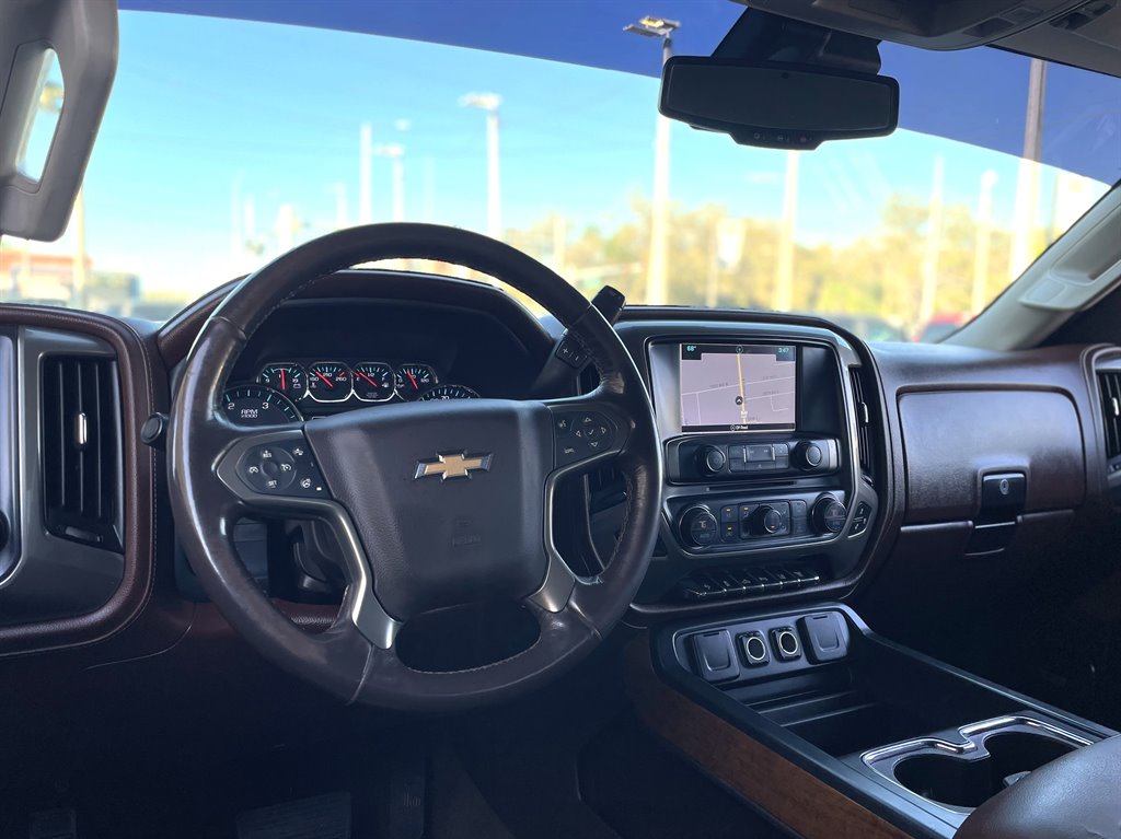 2018 Chevrolet Silverado 2500 High Country photo