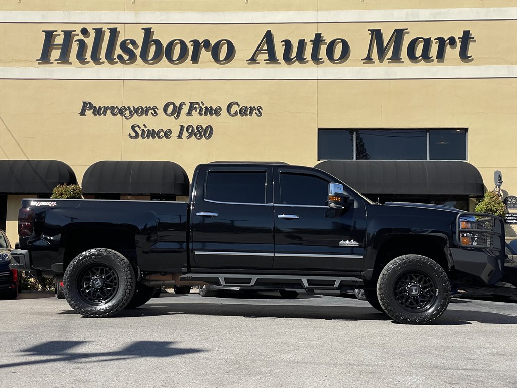 2018 Chevrolet Silverado 2500 High Country photo