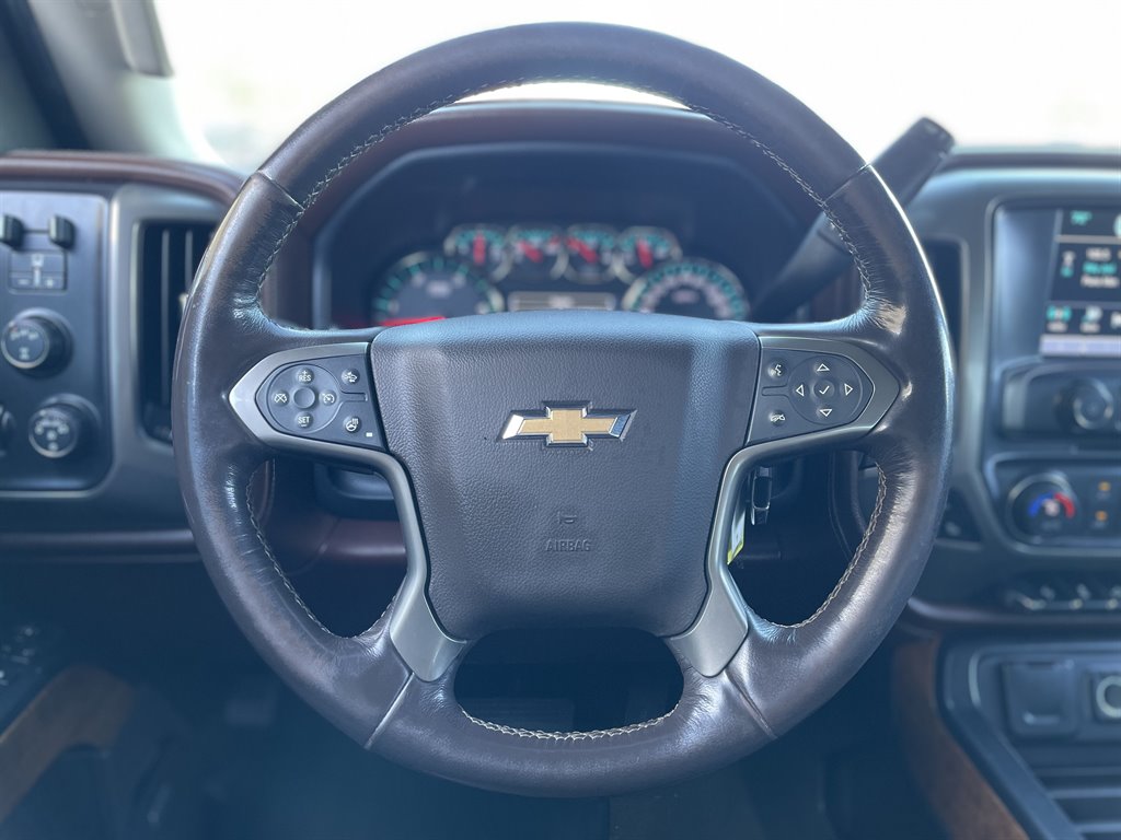 2018 Chevrolet Silverado 2500 High Country photo
