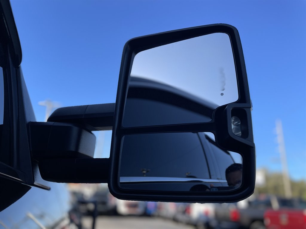 2018 Chevrolet Silverado 2500 High Country photo