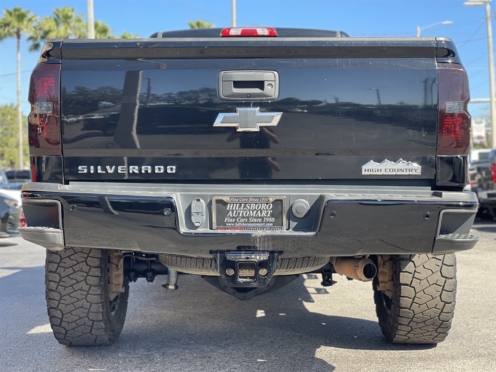 2018 Chevrolet Silverado 2500 High Country photo