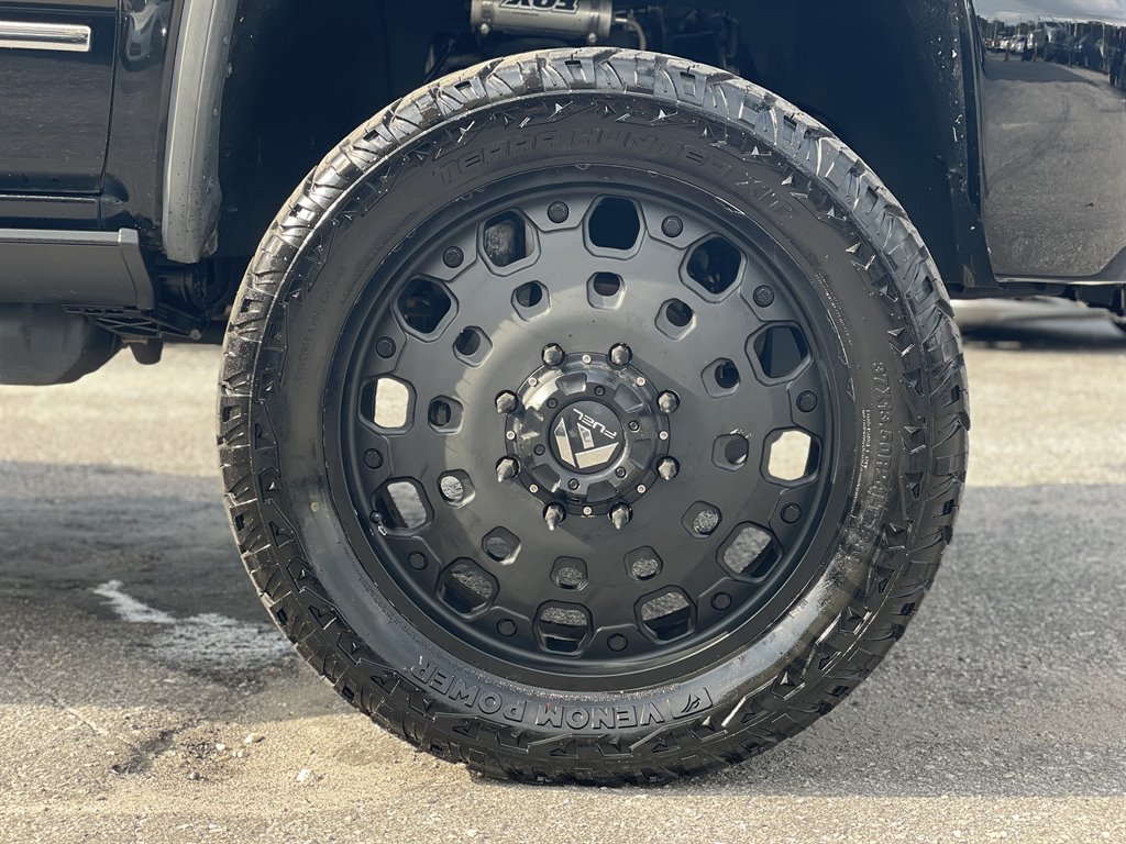 2018 GMC Sierra - $39,999