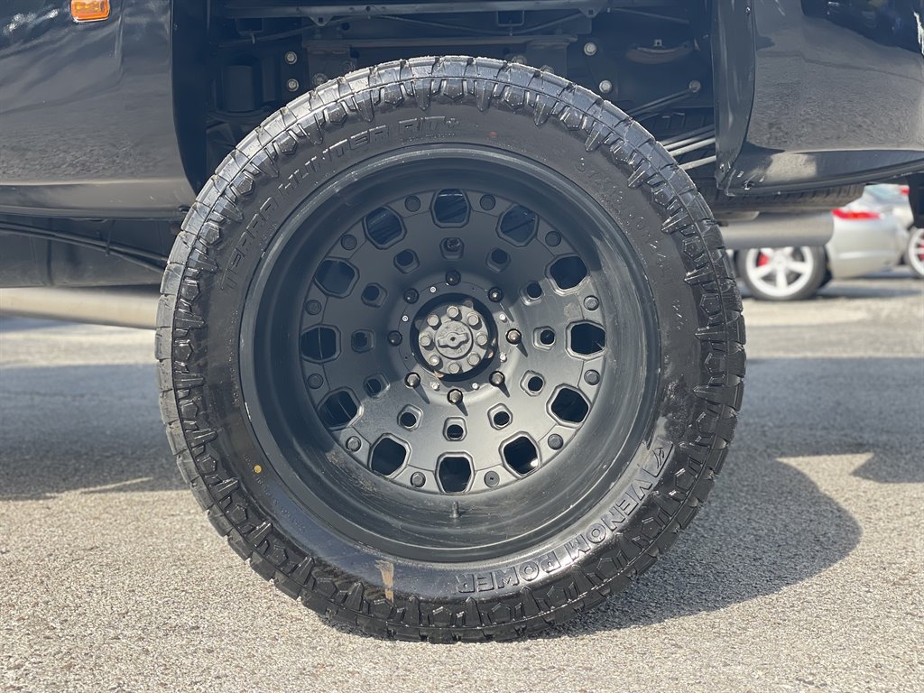 2018 GMC Sierra - $39,999
