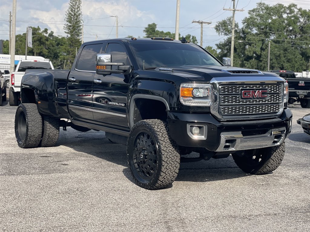 2018 GMC Sierra - $39,999