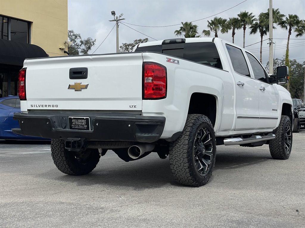 2018 Chevrolet Silverado 2500 LTZ photo