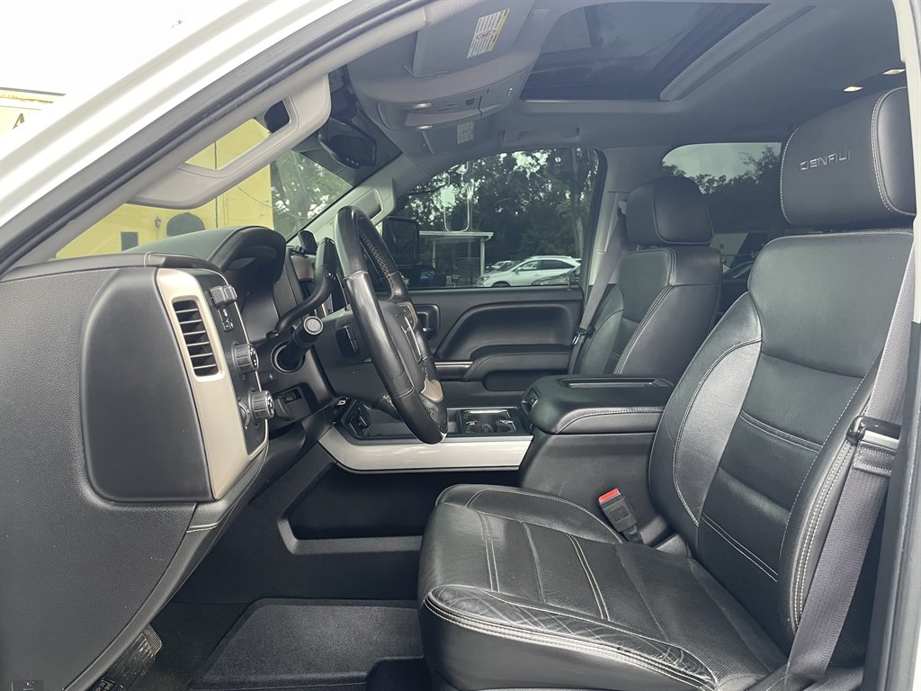 2016 GMC Sierra - $33,999