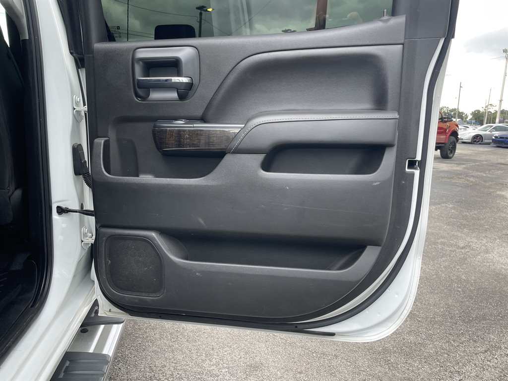 2016 GMC Sierra - $33,999