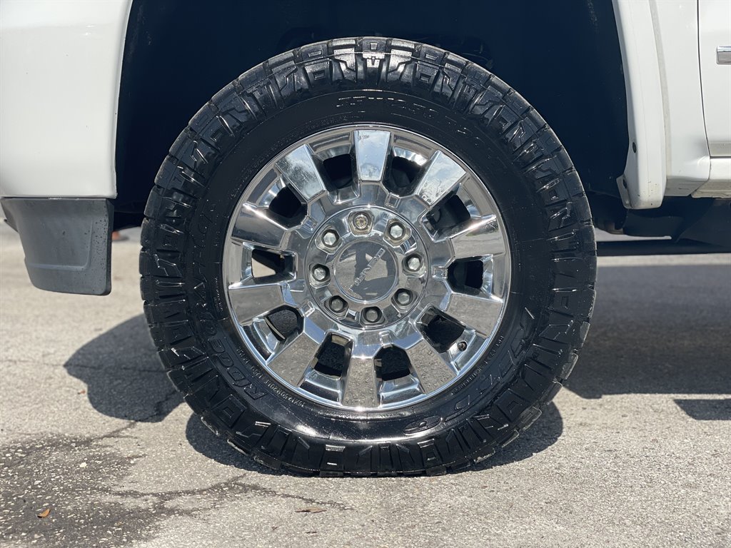2016 GMC Sierra - $33,999
