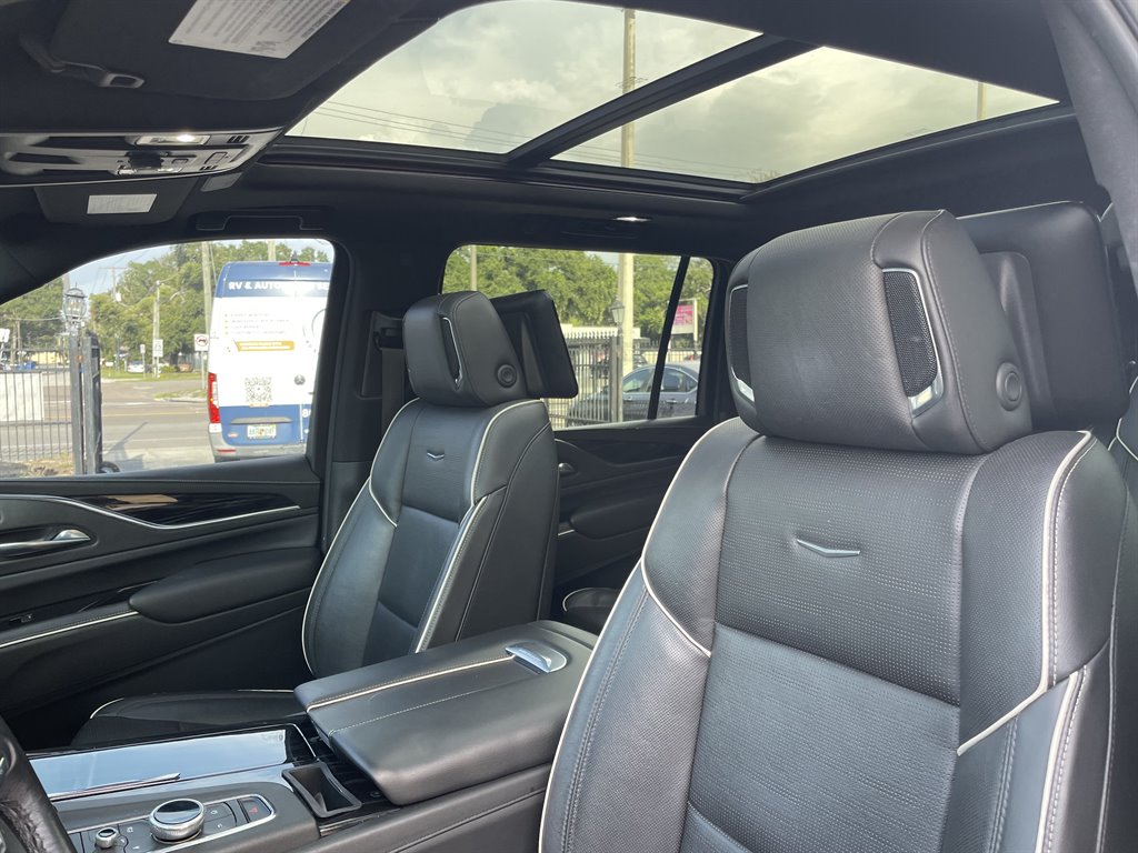 2021 Cadillac Escalade - $44,999