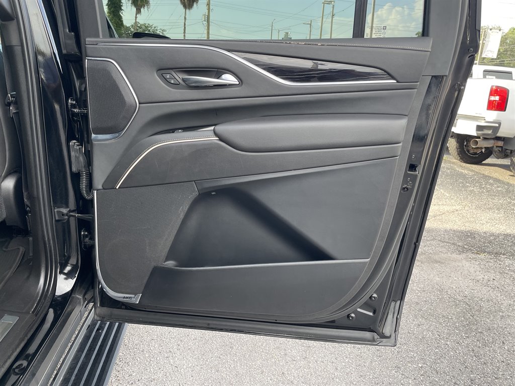 2021 Cadillac Escalade - $44,999