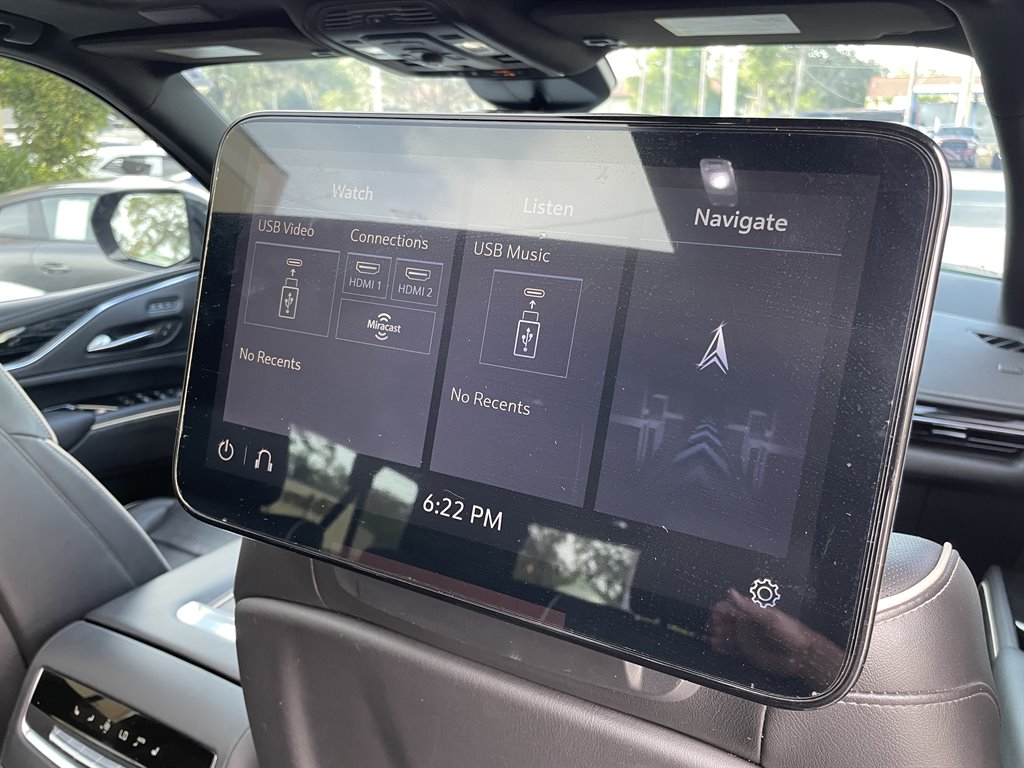 2021 Cadillac Escalade - $44,999
