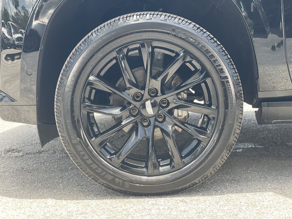 2021 Cadillac Escalade - $44,999