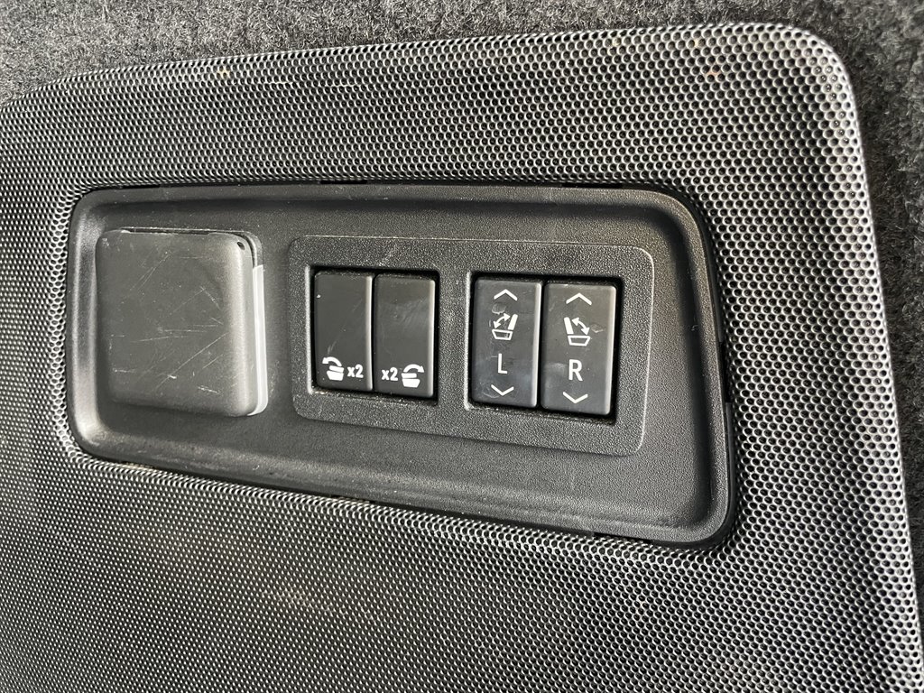 2021 Cadillac Escalade - $44,999