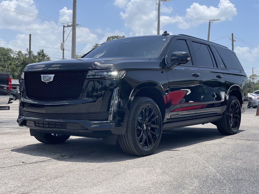 2021 Cadillac Escalade - $44,999