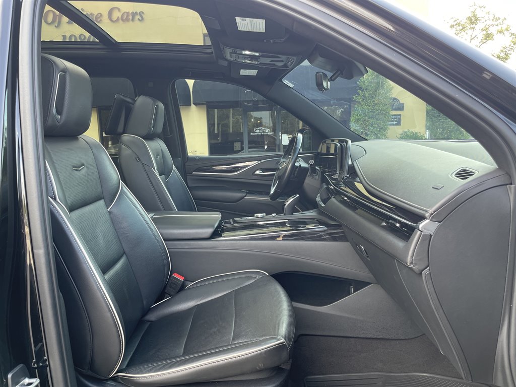 2021 Cadillac Escalade - $44,999