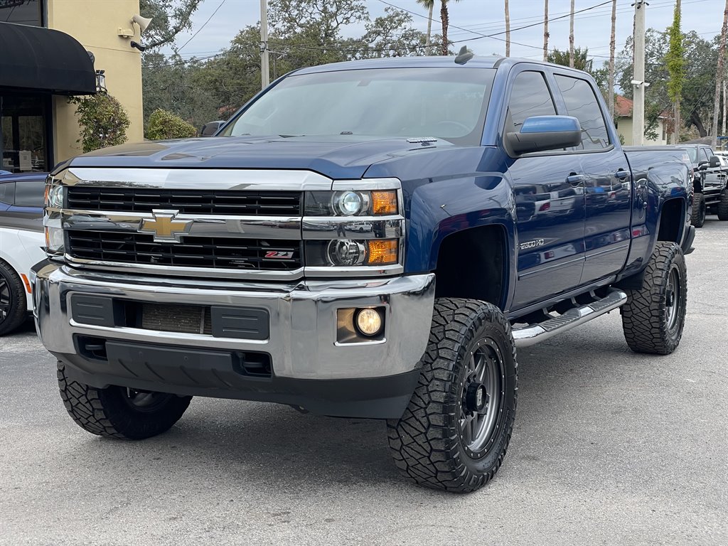 2016 Chevrolet Silverado 2500 LT photo