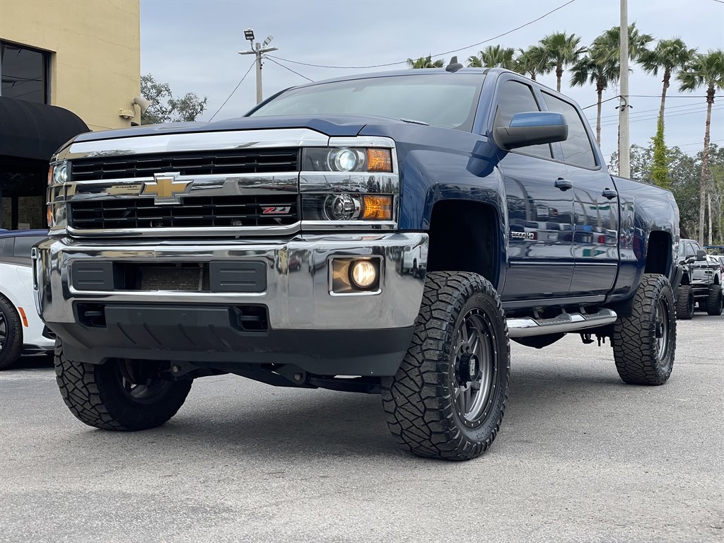 2016 Chevrolet Silverado 2500 LT photo