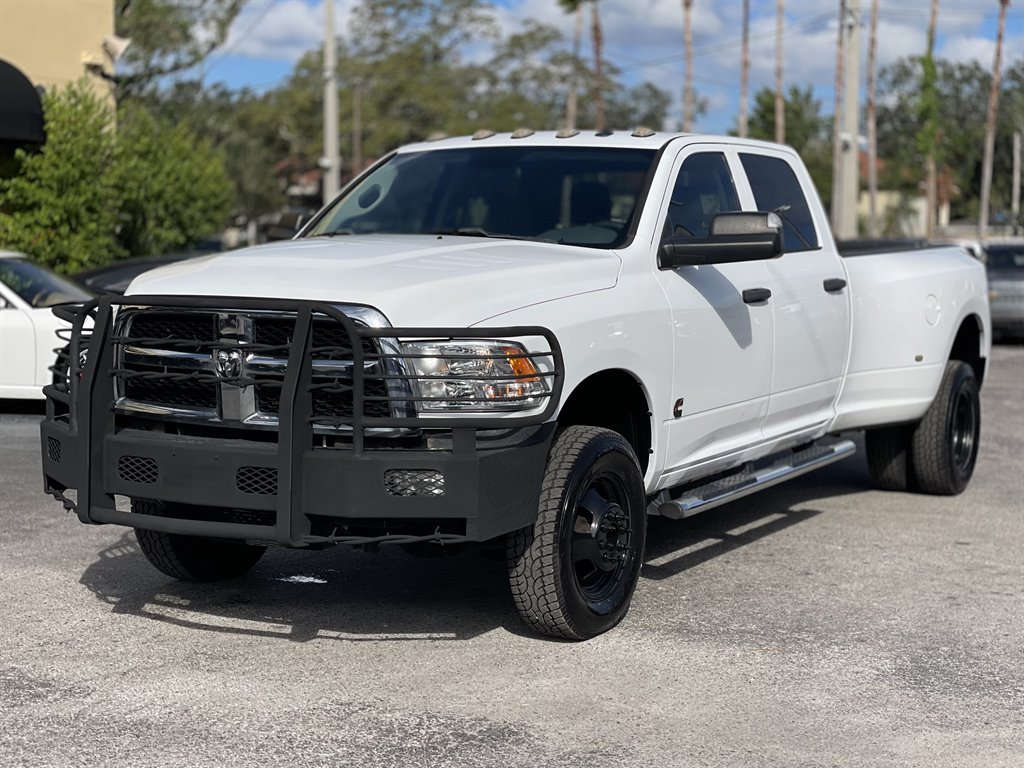 2018 Ram 3500 - $31,999