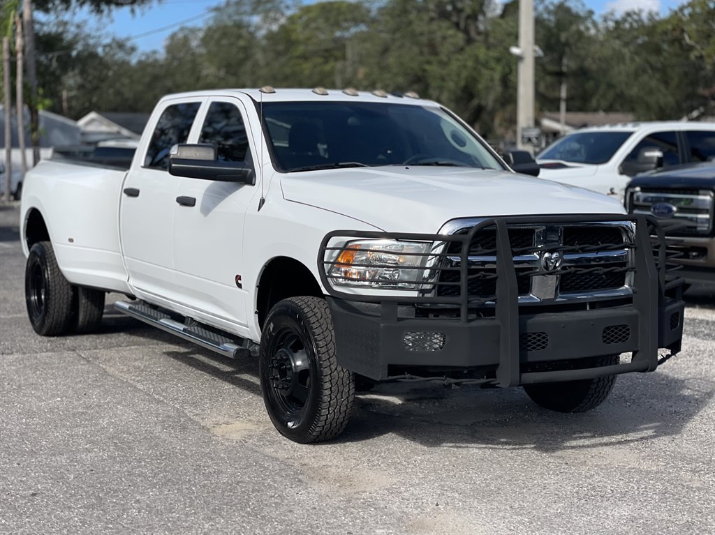 2018 Ram 3500 - $31,999